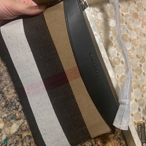 COPY - Burberry crossbody